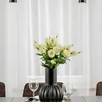 Casa vacanze Unique House With 3 Bedrooms, Garden And Air Conditioning By Renters