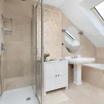 Casa vacanze Unique House With 3 Bedrooms, Garden And Air Conditioning By Renters Katowice