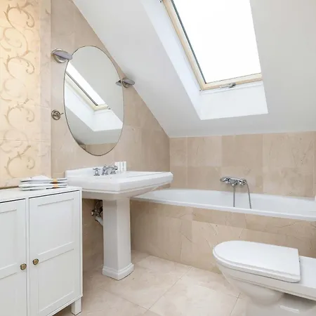 Unique House With 3 Bedrooms, Garden And Air Conditioning By Renters * Katowice