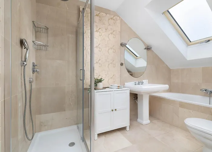 بيت للعطل Unique House With 3 Bedrooms, Garden And Air Conditioning By Renters كاتوفيتسه