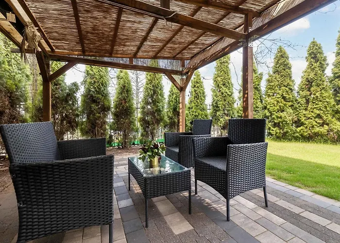 Unique House With 3 Bedrooms, Garden And Air Conditioning By Renters بيت للعطل *